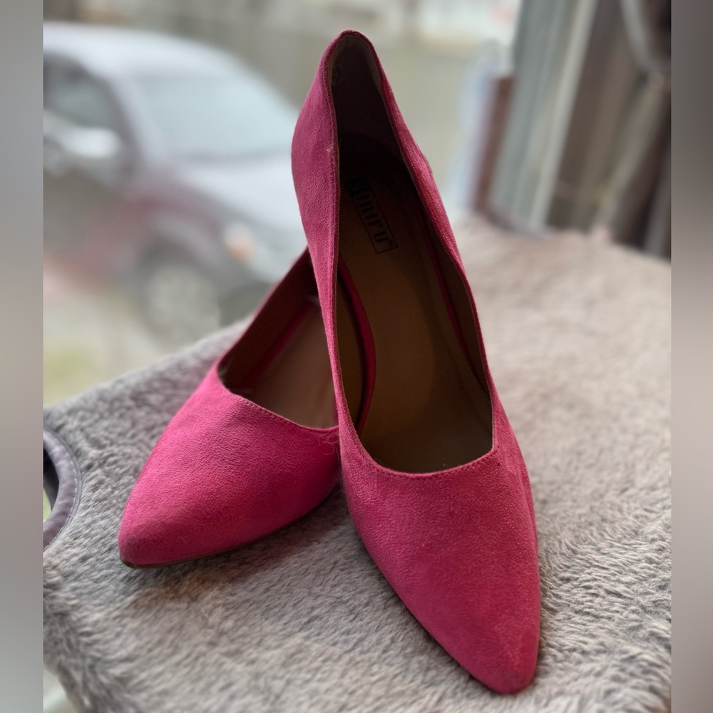 IDIFU Raspberry Pink Pointed-Toe Pumps